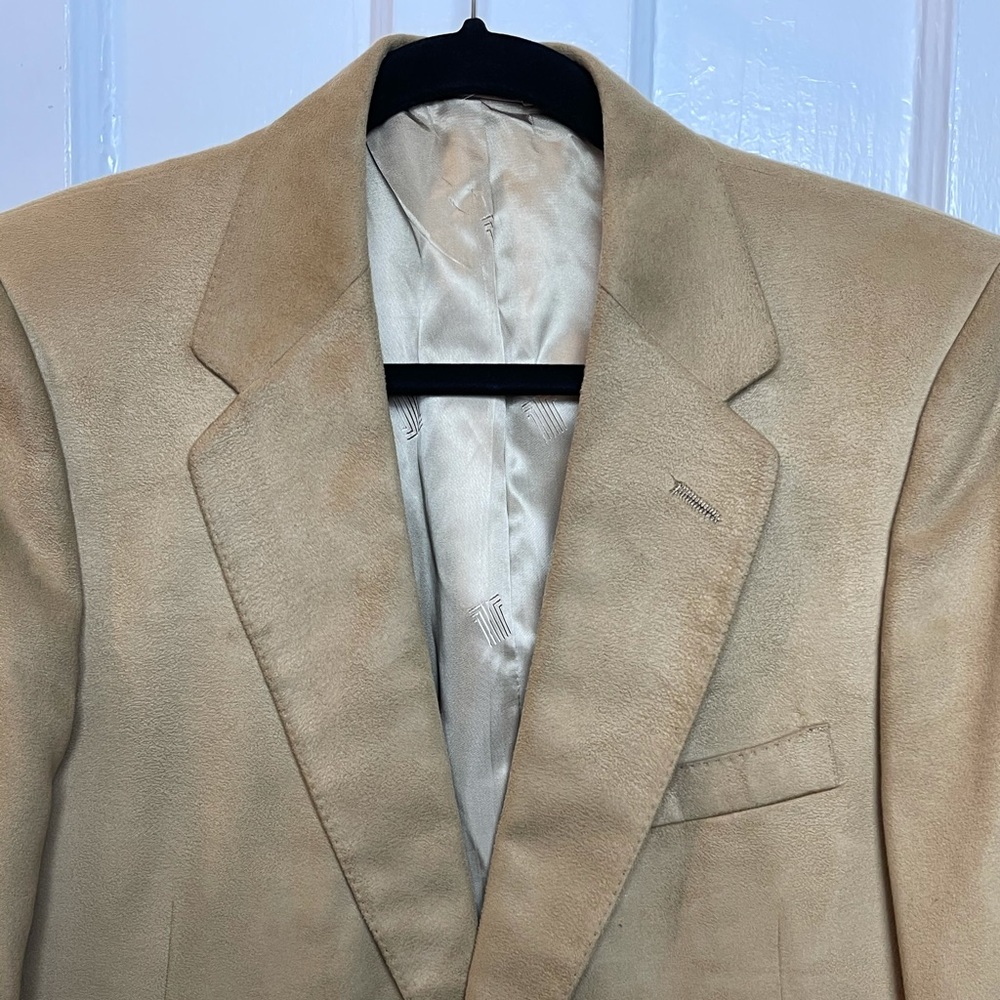 ✨Vintage Feather Suede Blazer✨